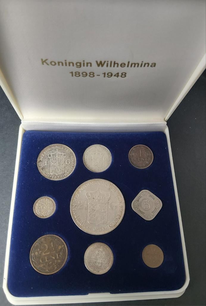Cassette de munten (zilver) Koningin Wilhelmina 1898/1948, Postzegels en Munten, Munten | Nederland, Zilver, 10 cent, Koningin Wilhelmina