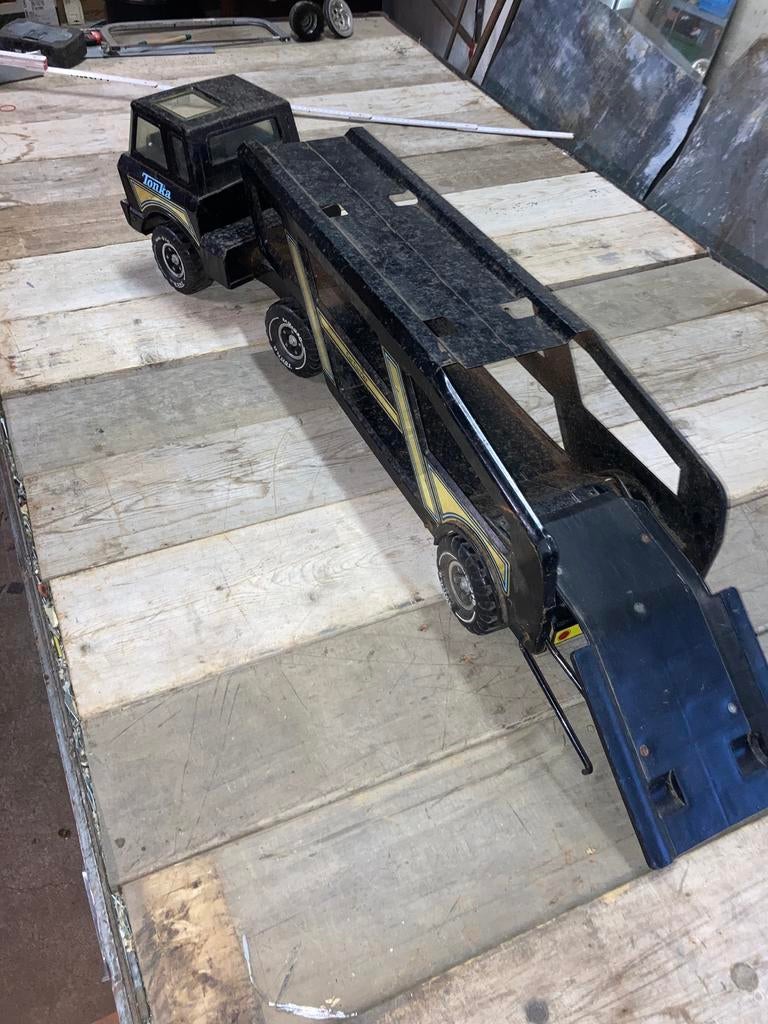 Vintage Tonka oplegger - Zwart met gele strepen, Kinderen en Baby's, Speelgoed | Speelgoedvoertuigen, Ophalen, Gebruikt