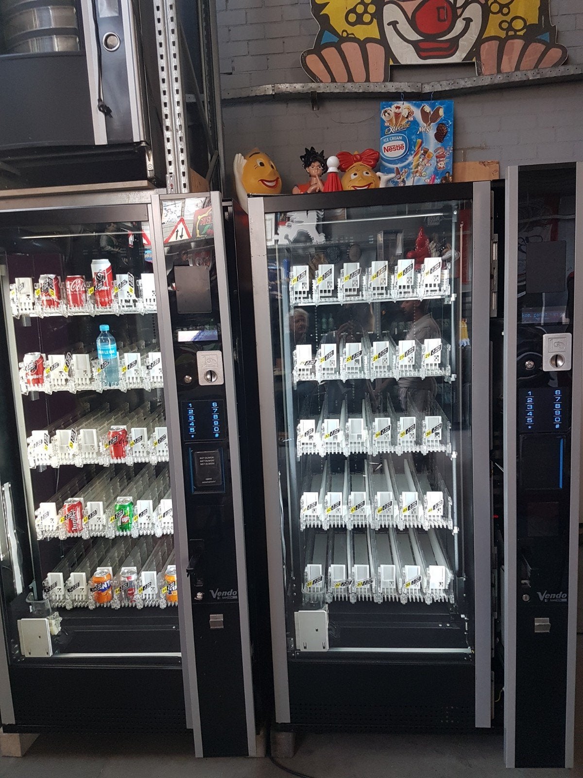 Frisdrank automaat Vendo G6 designline, Verzamelen, Automaten | Overige, Ophalen