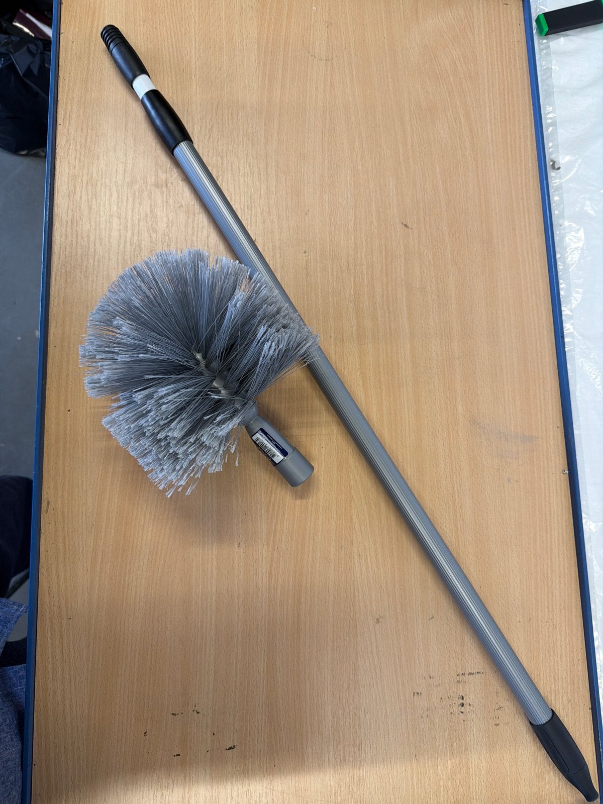 Uitschuifbare Spinnenragborstel met Telescoopsteel, Huis en Inrichting, Ophalen of Verzenden, Nvt, Nvt, Bezem of Borstel