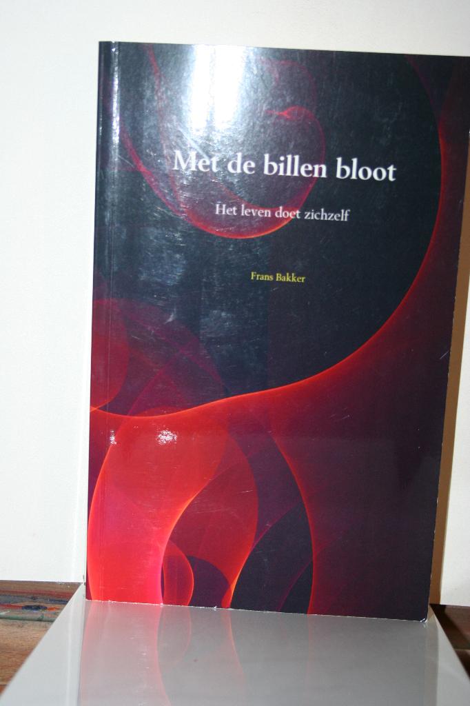 Frans Bakker - Met de billen bloot, Achtergrond en Informatie, Spiritualiteit algemeen, Ophalen of Verzenden, Zo goed als nieuw
