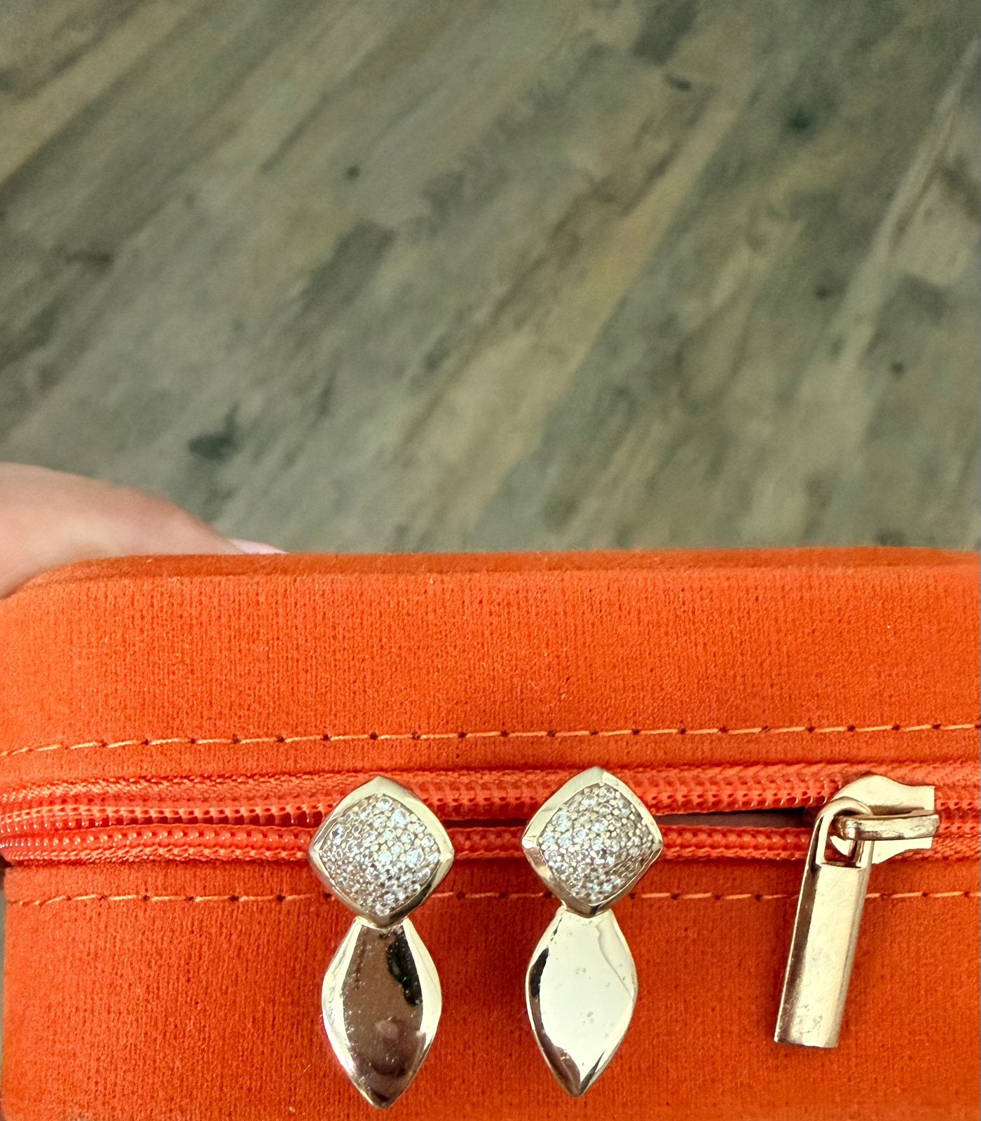 Oorbellen Sparkling Jewels met strass, Ophalen of Verzenden, Zo goed als nieuw, Goud, Knopjes of Stekers