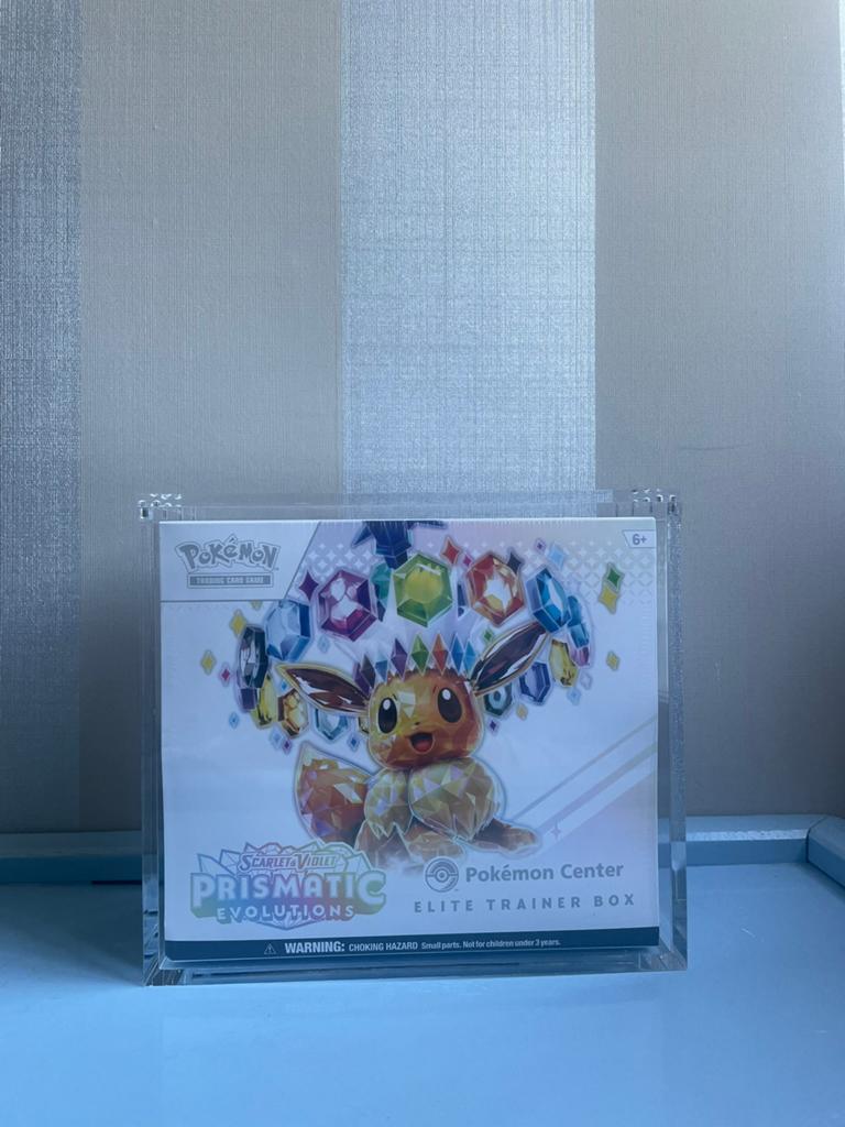 Pokémon Center Elite Trainer Box Prismatic Evolutions, Ophalen of Verzenden, Nieuw, Boosterbox