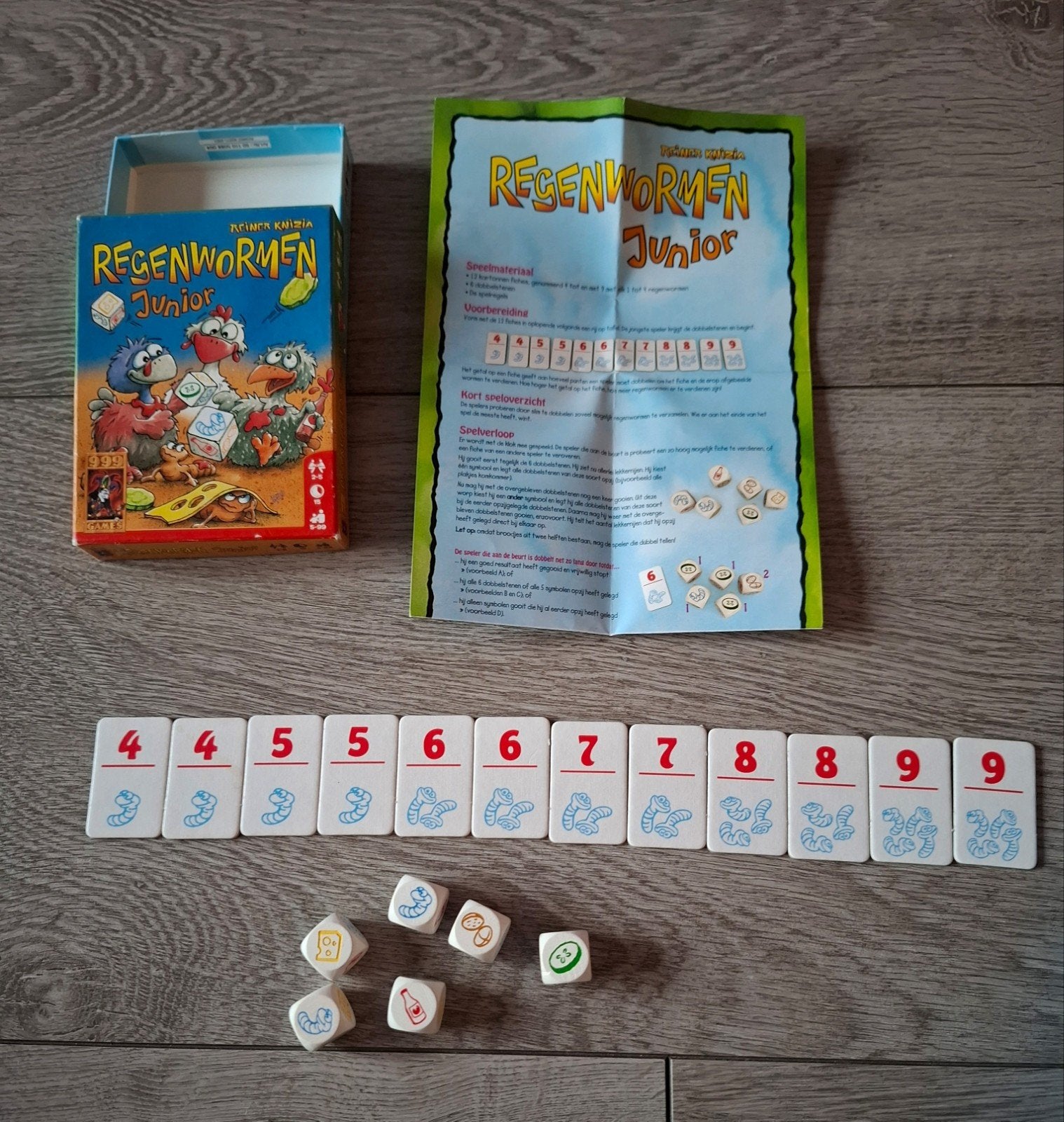 Regenwormen junior, Ophalen of Verzenden, Zo goed als nieuw