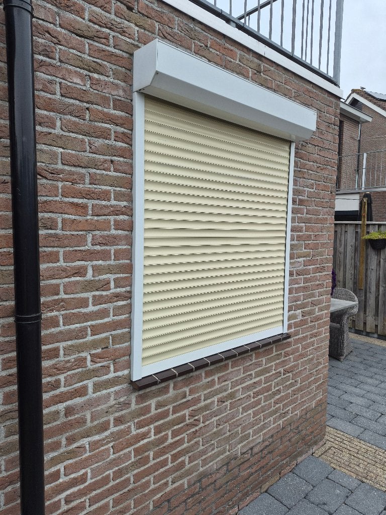 rolluik, Doe-het-zelf en Verbouw, Rolluiken, Ophalen, Gebruikt, 100 tot 150 cm, 100 tot 150 cm