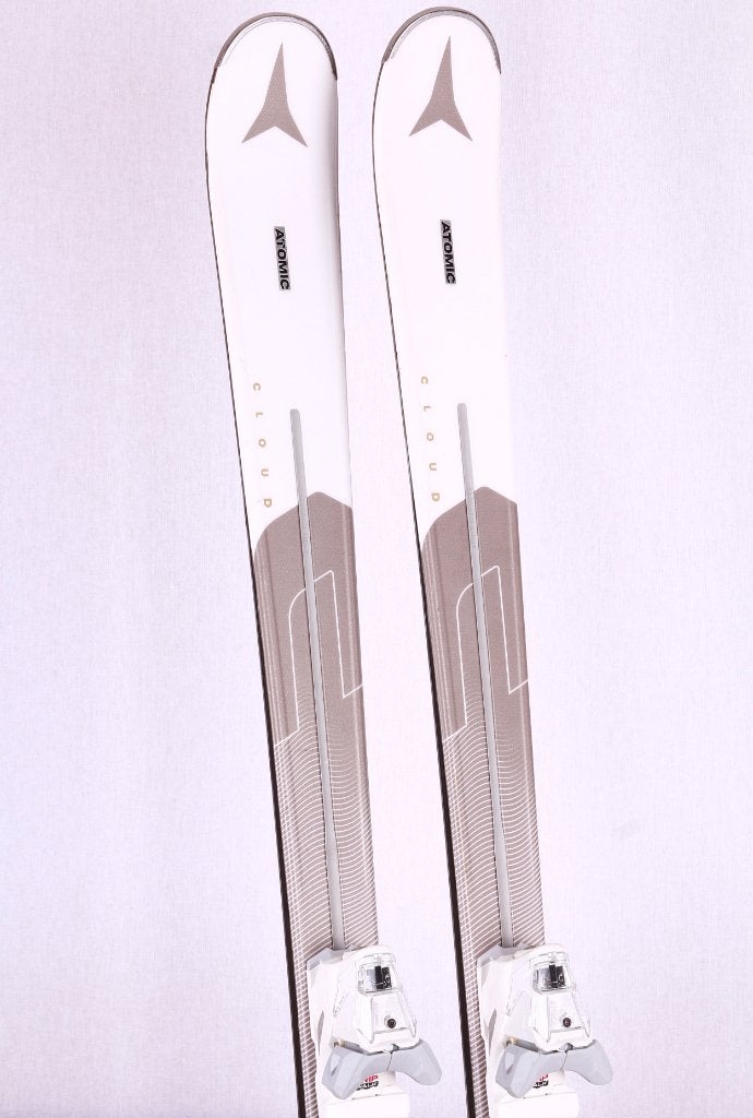 150 dames ski's ATOMIC CLOUD C PRO 2024, white/gold, 140 tot 160 cm, Gebruikt, Verzenden, Carve