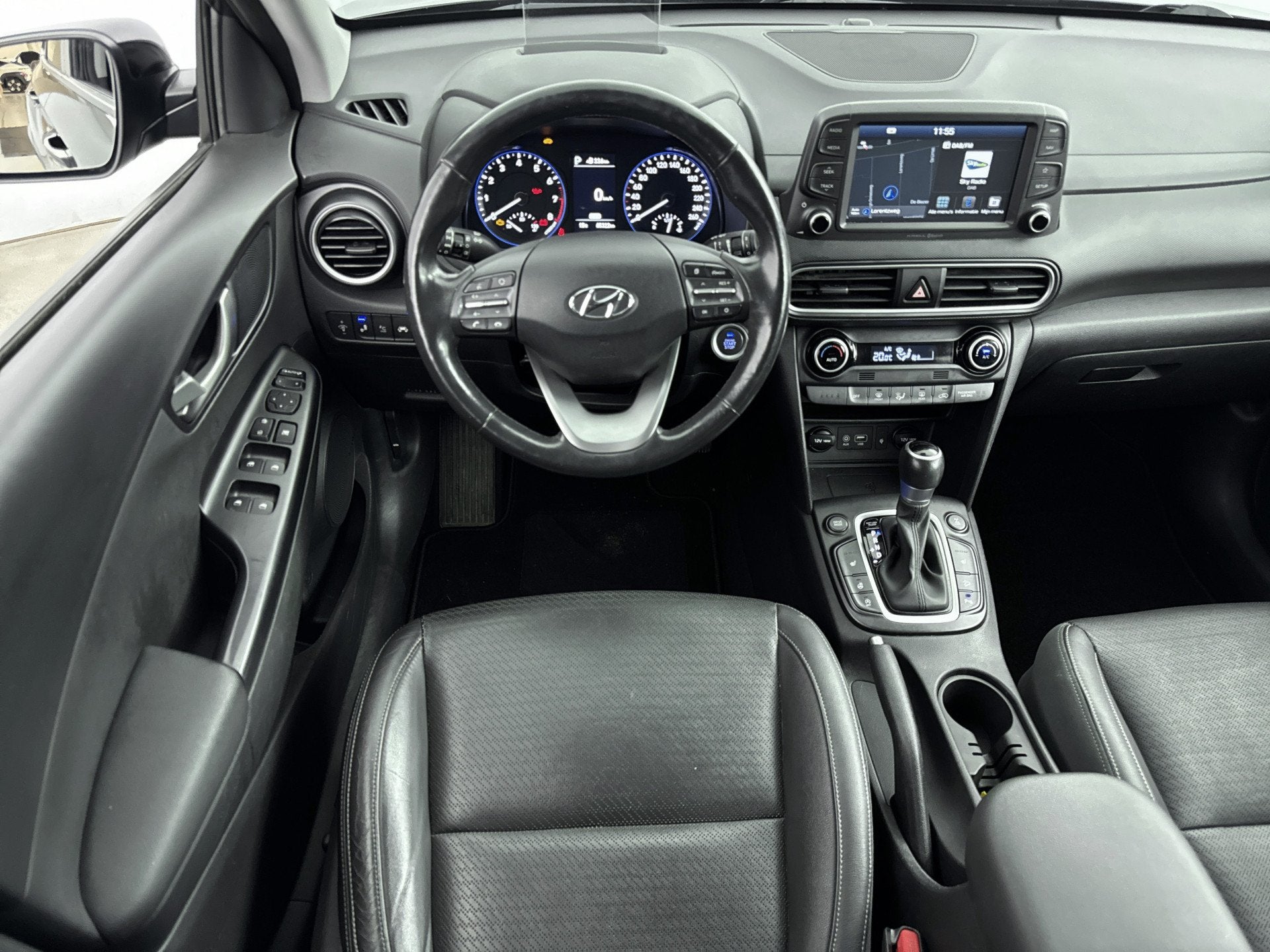 Hyundai KONA 1.6 T-GDI 4WD Premium // LEDER // HEAD UP DISPL, Automaat, 15 km/l, 4 cilinders, Leder
