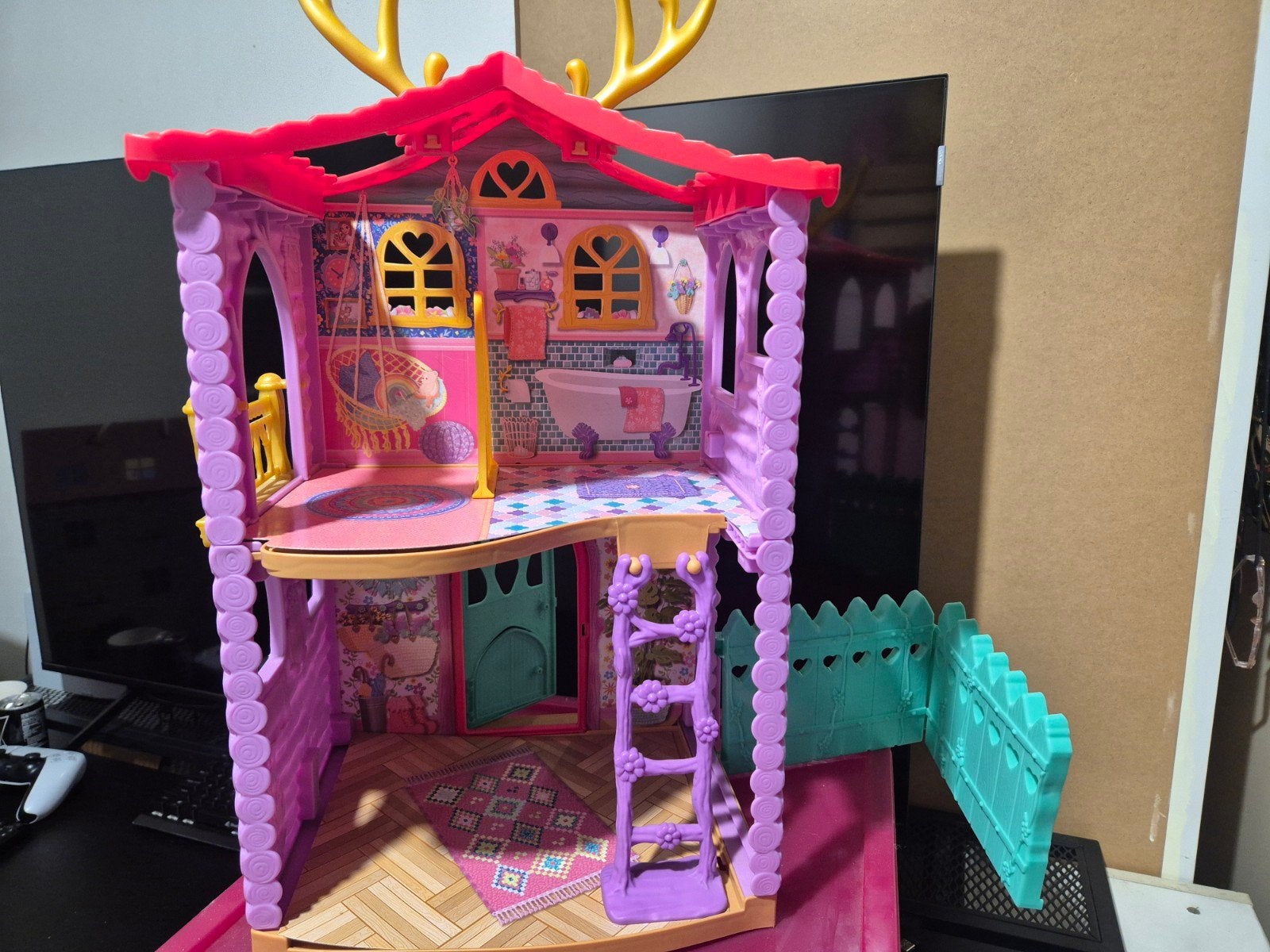 Enchantimals Poppenhuis met Hertenhoorns en Accessoires, Ophalen, Poppenhuis