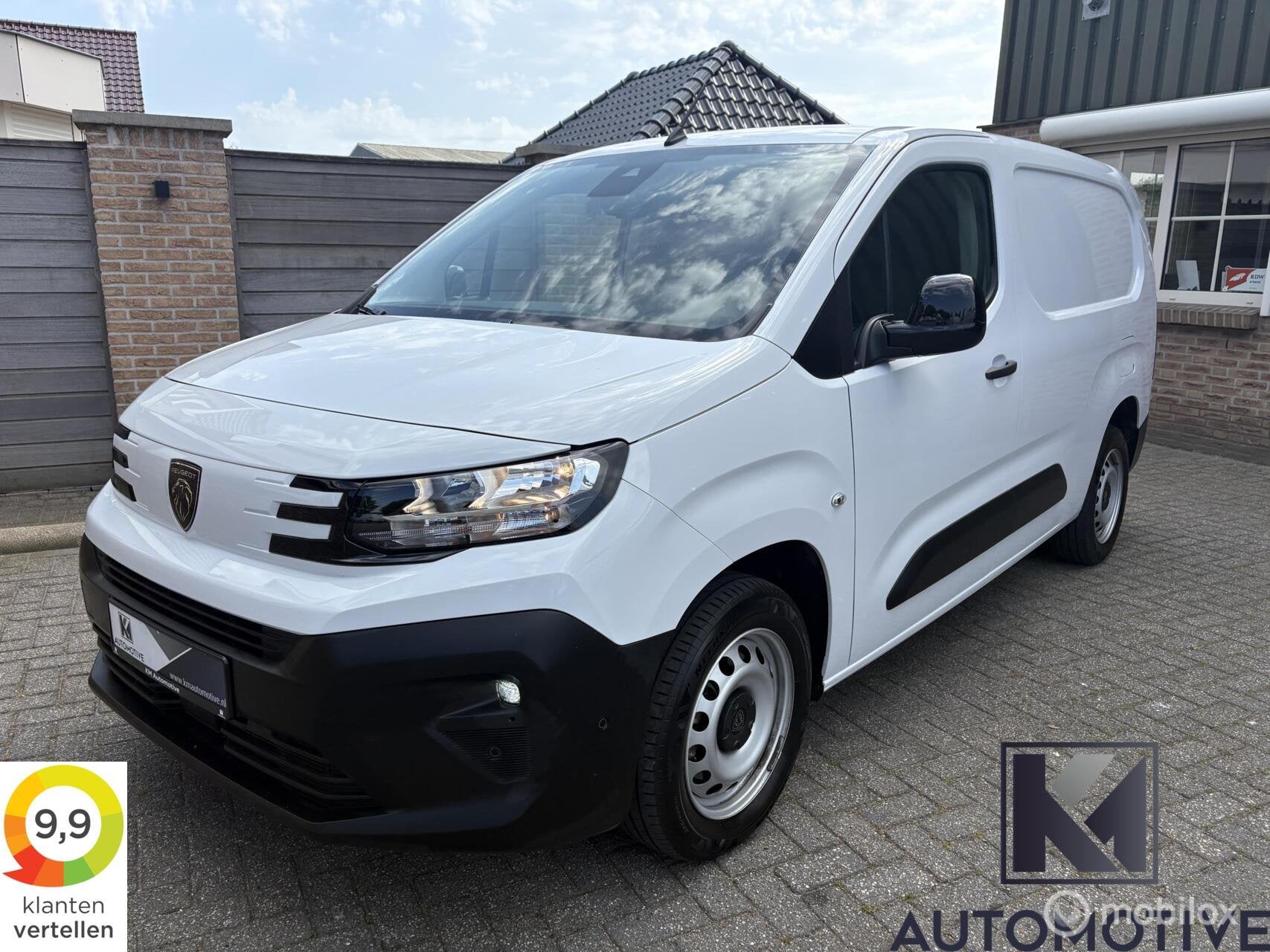 Peugeot Partner 1.5 BlueHDi 130pk L2 Automaat|Carplay|Camera, Auto's, Automaat, Stof, 4 cilinders, Wit