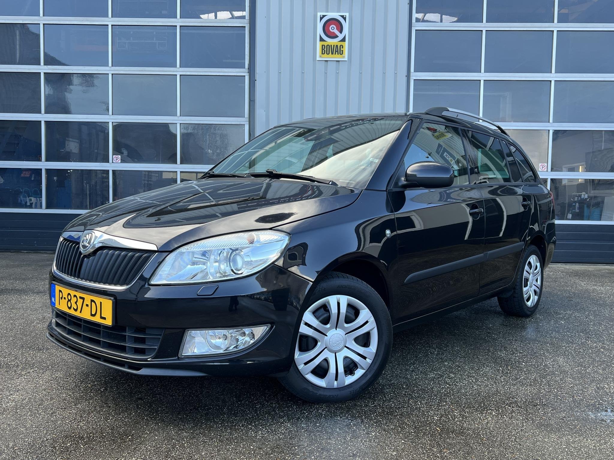 Skoda Fabia Combi 1.2 TSI Greentech Elegance stoelverwarming, Voorwielaandrijving, Euro 5, Stof, 4 cilinders