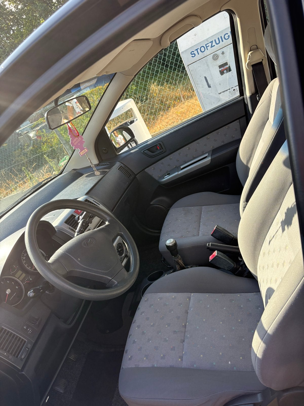 Hyundai Getz 1.3 5DRS 2004 Zwart, Auto's, Voorwielaandrijving, 40 €/maand, 4 cilinders, Zwart