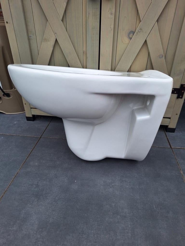 Wc pot wit hang (netjes en schoon), Ophalen, Zo goed als nieuw