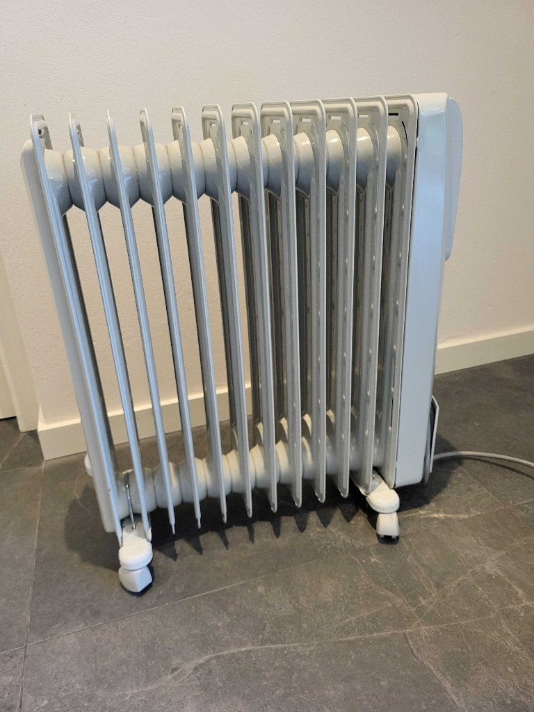 Delonghi electrische Radiator 2500 Watt, Ophalen, 30 tot 80 cm, Radiator, Zo goed als nieuw