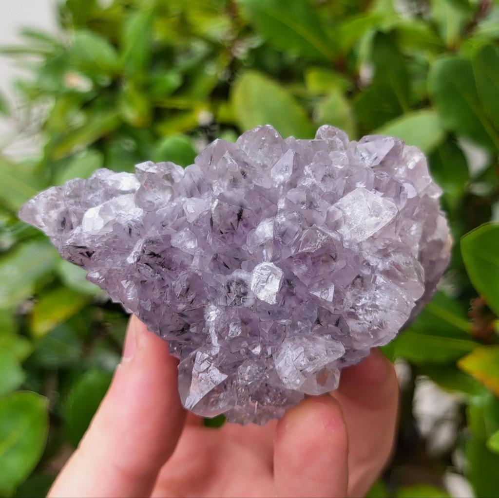 Amethist met Goethiet insluitsels edelsteen mineralen stenen, Ophalen of Verzenden