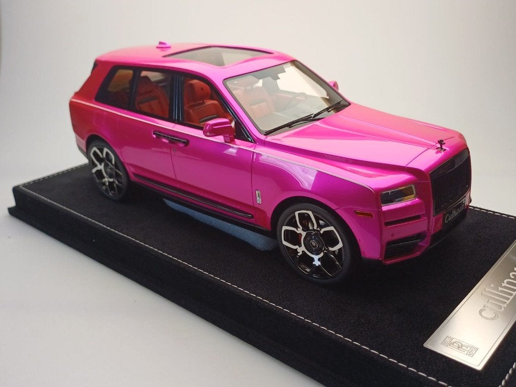 1:18 Rolls Royce Cullinan - Electric Light Pink NIEUW & HQ!, Overige merken, Auto, ., Nieuw