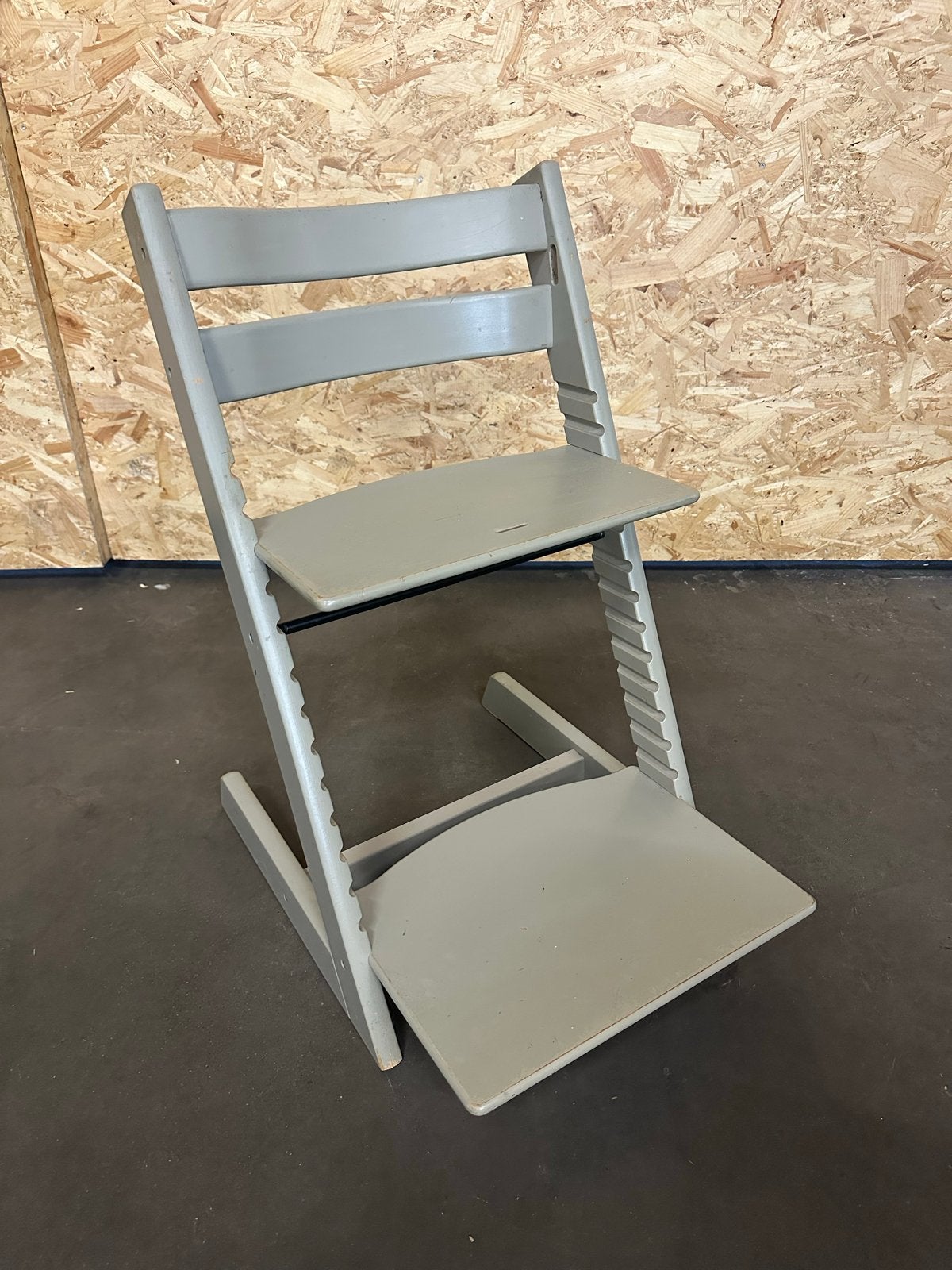 Stokke Tripp Trapp meegroeistoel - Grijs, Ophalen of Verzenden, Gebruikt, Meegroeistoel, Aanschuifbaar