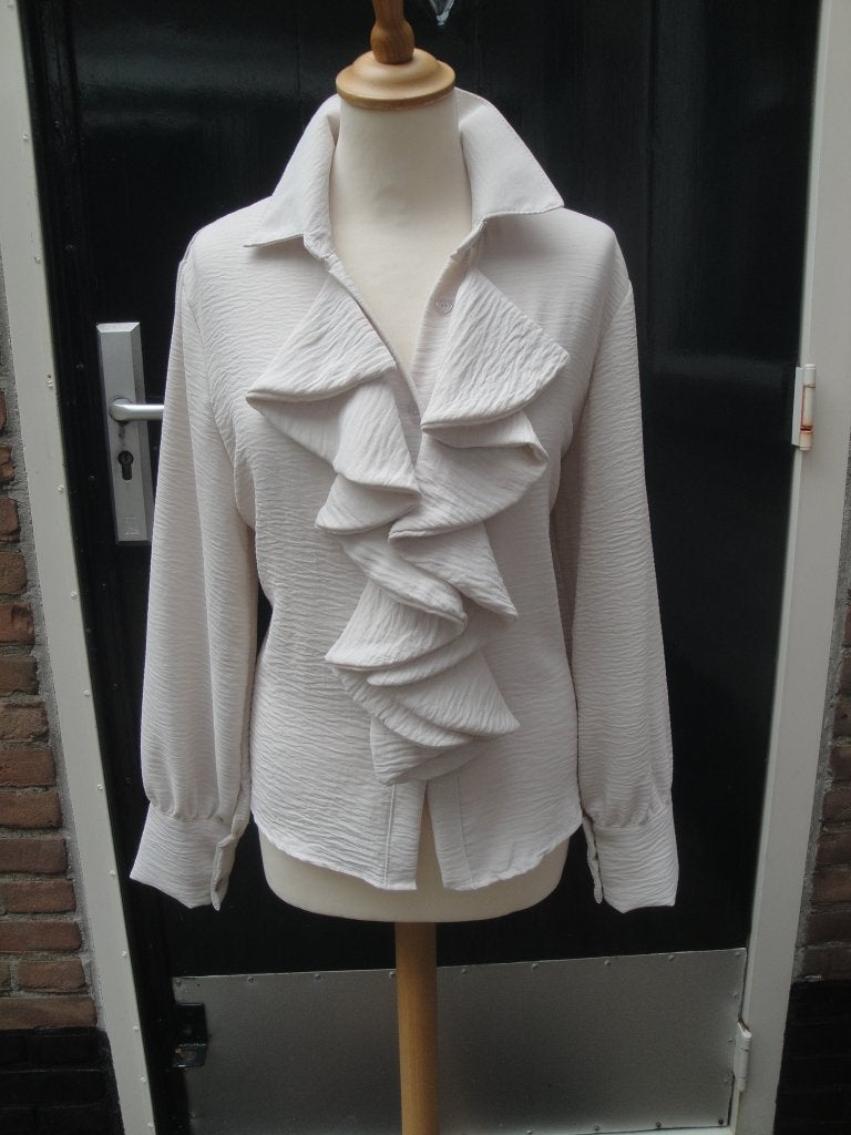 Beige blouse in maat 44 (nieuwstaat), Ophalen of Verzenden, Zo goed als nieuw, Maat 42/44 (L), Beige