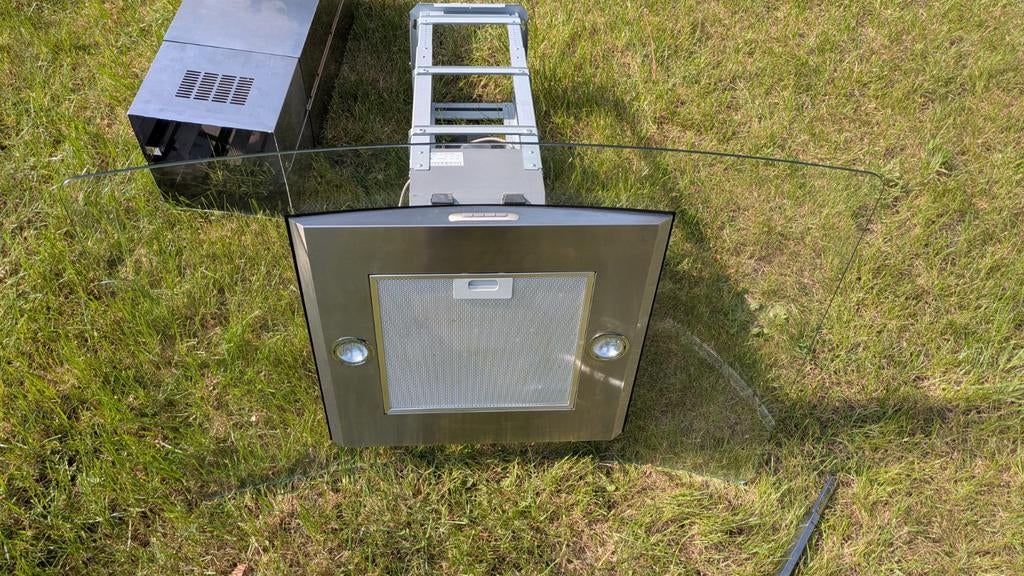 Uitschuifbare afzuigkap met glazen kap, Ophalen, Gebruikt, Inbouw, Vlakschermkap