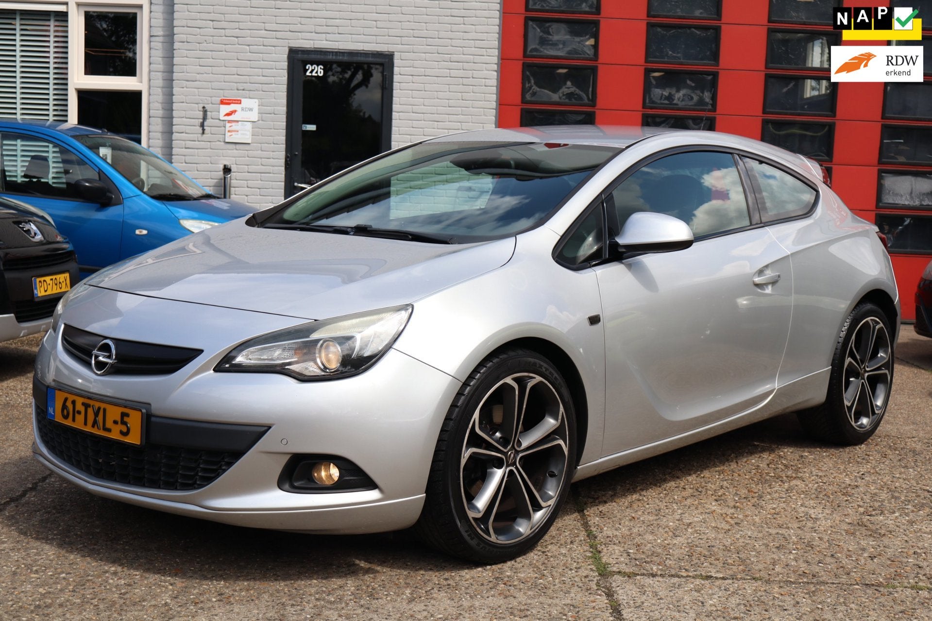 Opel Astra GTC 1.4 Turbo Sport ,Airco , Pdc , 20 INCH, Voorwielaandrijving, Gebruikt, 4 cilinders, 700 kg