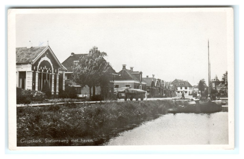 Grijpskerk, Stationsweg met haven, Ophalen of Verzenden, 1940 tot 1960, Gelopen, Groningen