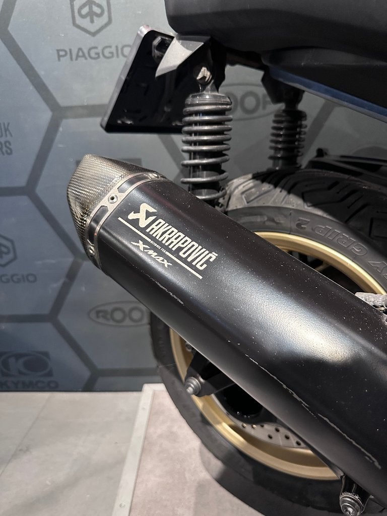 YAMAHA X-MAX 300 TECH MAX 2022 11.210KM, Motoren, Scooter, 300 cc, ABS, Minimaal motorrijbewijs A2