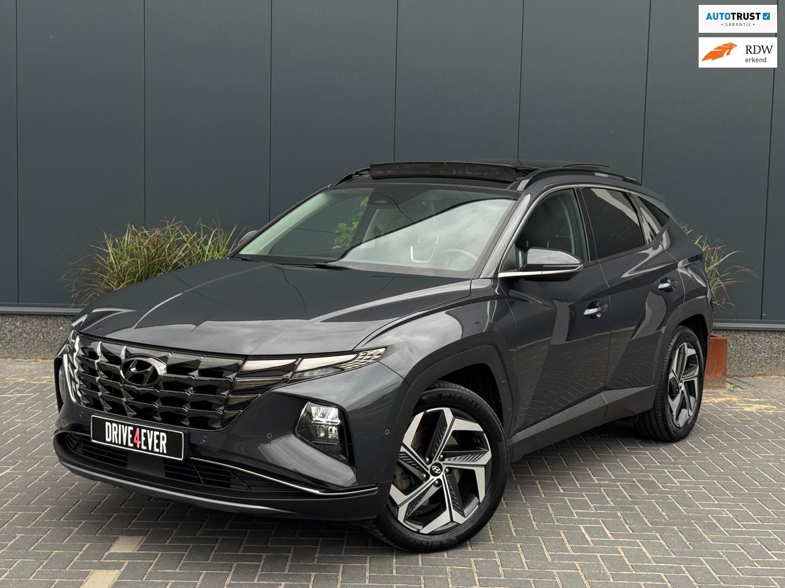 Hyundai TUCSON 1.6 T-GDI PHEV Premium 4WD FULL PANO | LEDER, Auto's, Hyundai, Automaat, 1350 kg, Gebruikt, 4 cilinders