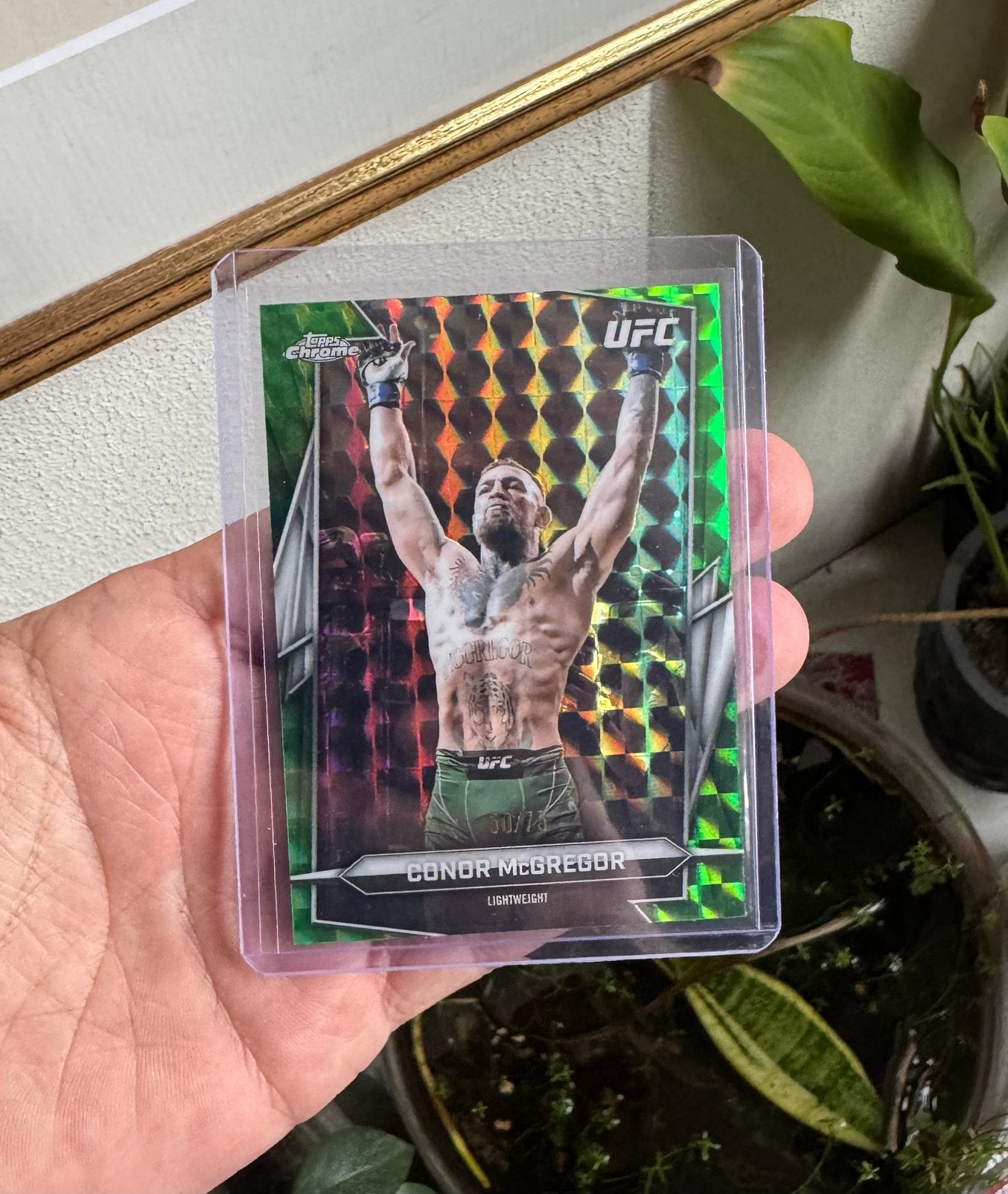 Conor McGregor Green Refractor /75 – Topps Chrome UFC, Ophalen of Verzenden, Zo goed als nieuw