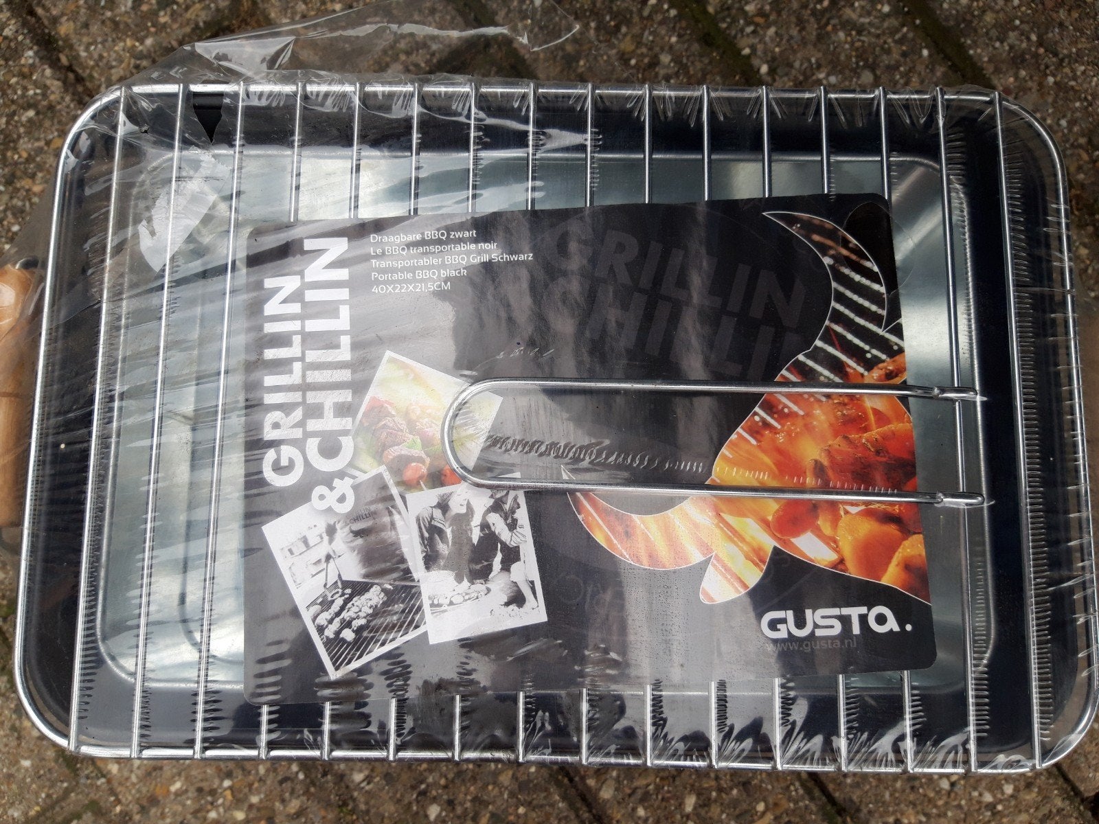 Nieuwe draagbare / tafel  BBQ, Ophalen of Verzenden, Nieuw, Gusta Grillin&Chillin