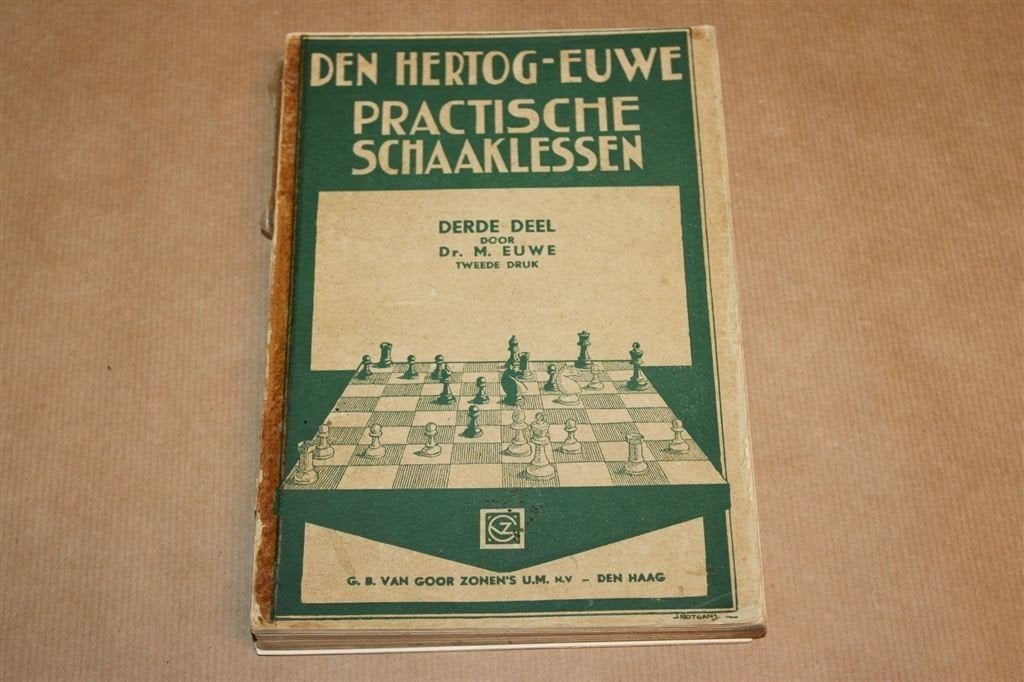 Practische Schaaklessen 3 — Vintage Schaakboek van Euwe 1936, Boeken, Ophalen of Verzenden, Gelezen, Overige onderwerpen