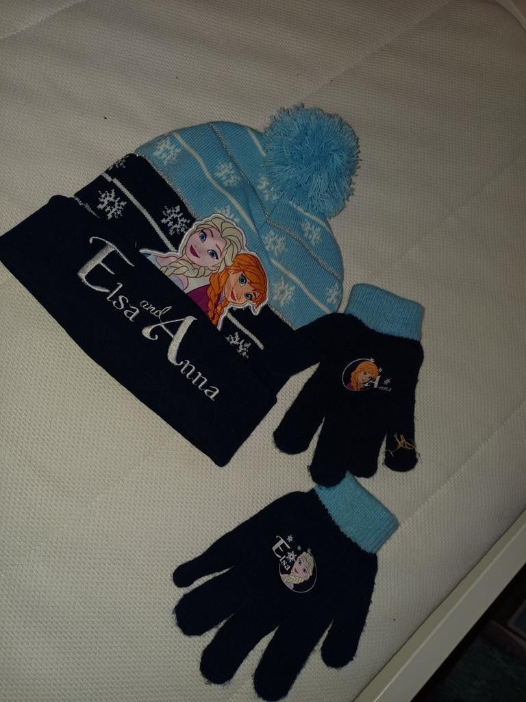 Muts en sjaal setje , frozen,roze,stitch, Ophalen of Verzenden, Nieuw, Meisje, Muts