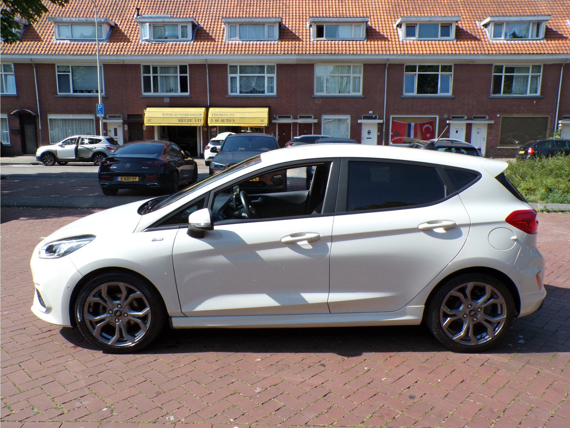 Ford Fiesta 1.0 EcoBoost Hybrid ST-Line X 124 PK DISTRIBUTIE, Voorwielaandrijving, Gebruikt, Euro 6, Automatische klimaatregeling
