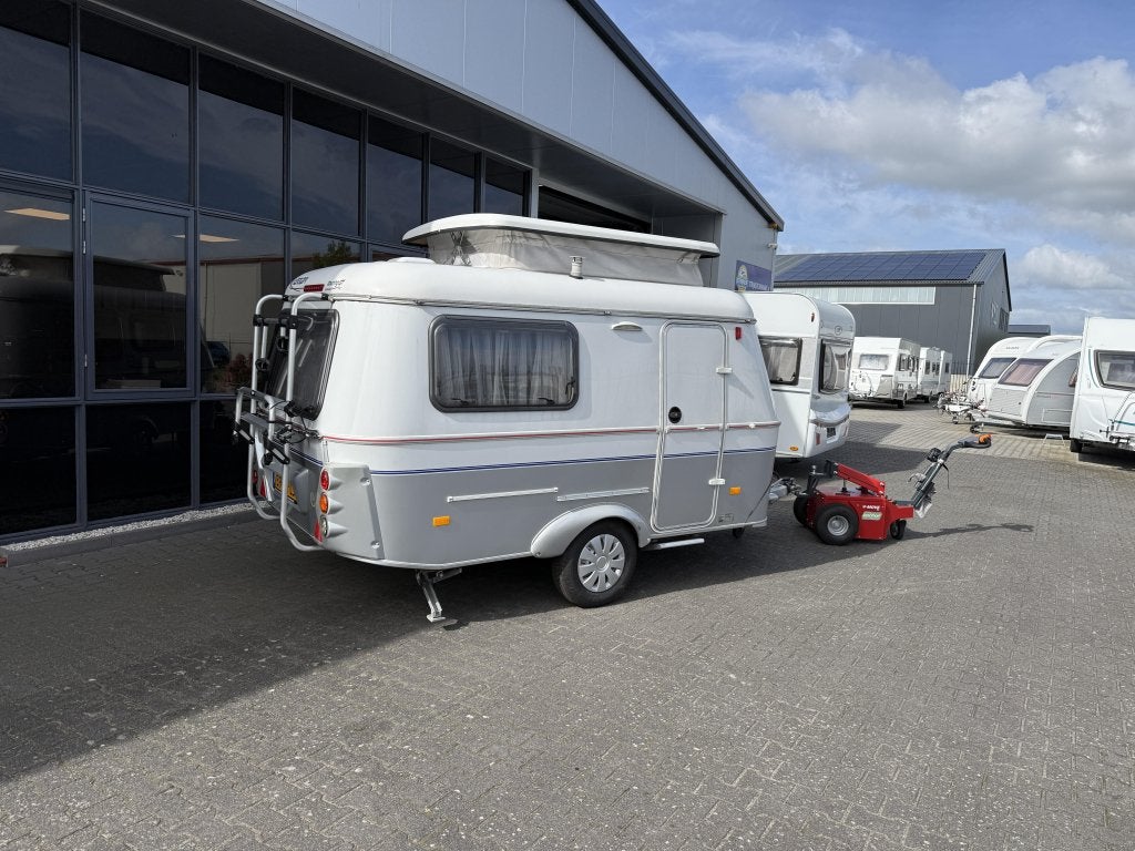 Eriba Touring Familia 310 GT Bed/Zit +Zit 710KG Leeg BJ 2010, Schokbreker, Bedrijf, Treinzit, Tot en met 3