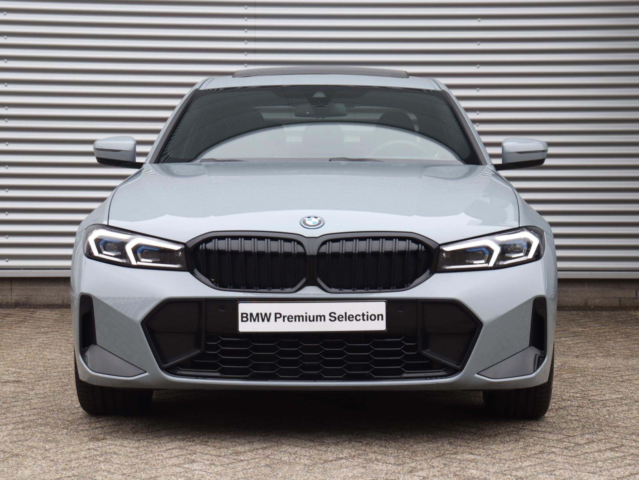 BMW 3-serie Sedan 320e | M Sportpakket | Innovation Pack | P, Auto's, 1998 cc, Gebruikt, 4 cilinders, Met garantie (alle)