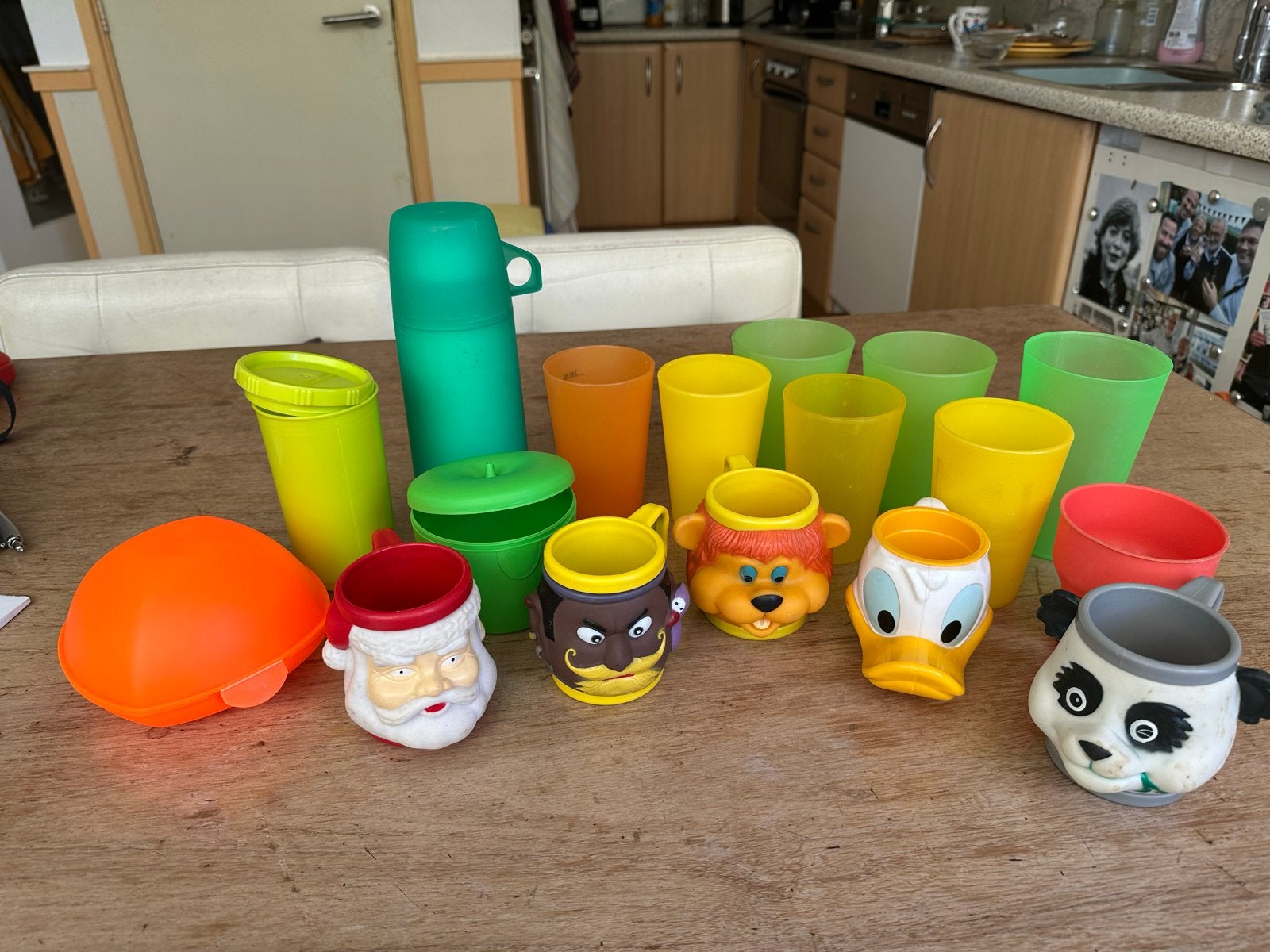 Diverse plastic bekers en mokken, waaronder Disney, Ophalen of Verzenden, Gebruikt, Blauw, Beker of Kan