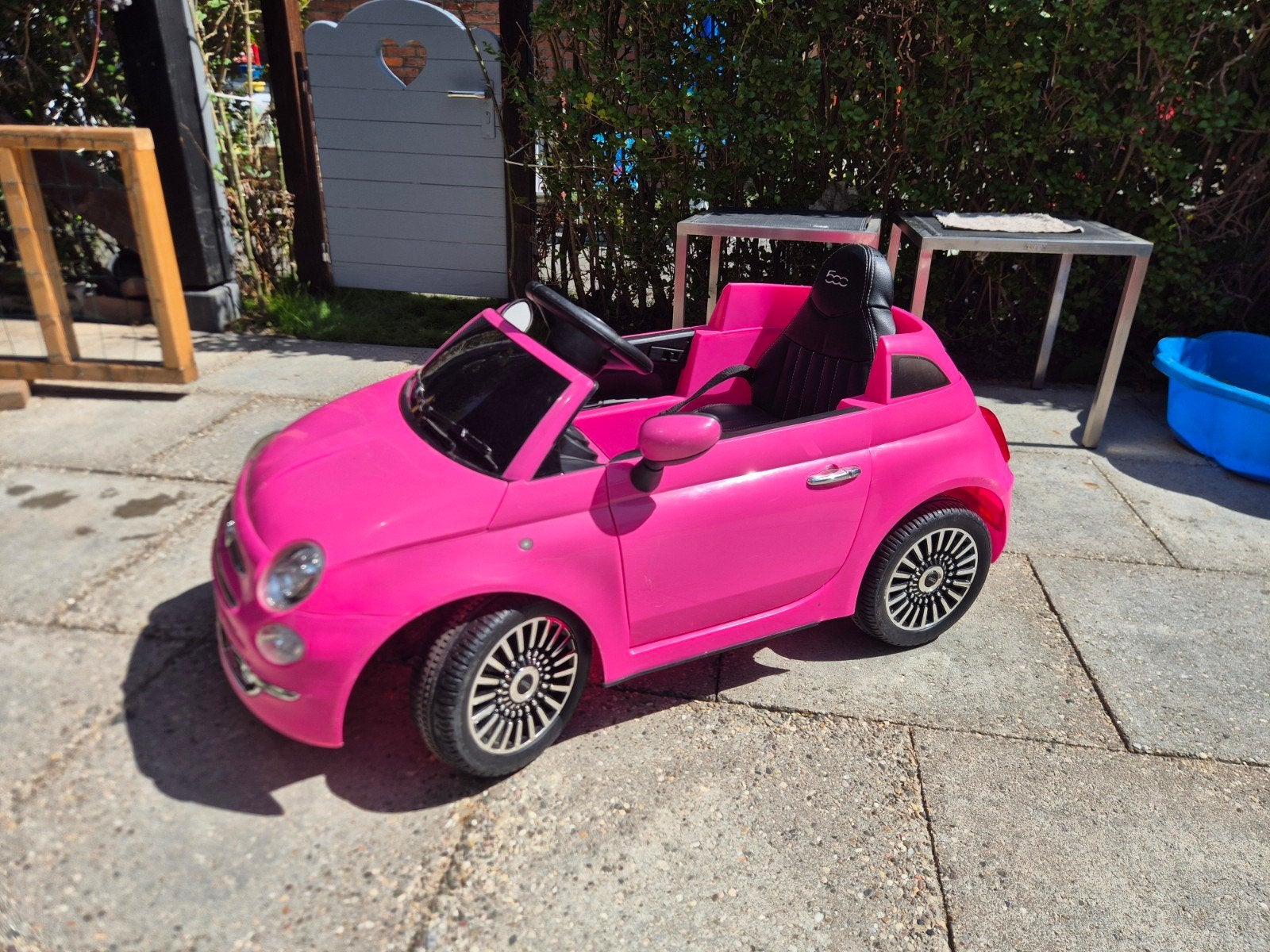 Elektrische Fiat 500 kinderauto (geüpgraded) met afstandsbed, Ophalen, Gebruikt