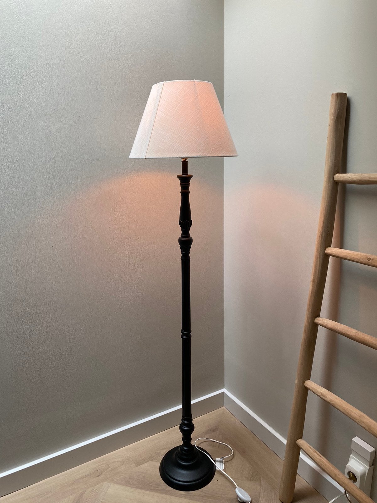 Mooie vintage vloerlamp, Ophalen of Verzenden, Zo goed als nieuw, 150 tot 200 cm