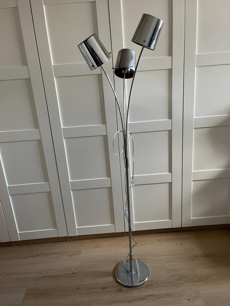 Moderne staande lamp met 3 kappen, Ophalen, Gebruikt, Metaal, 150 tot 200 cm