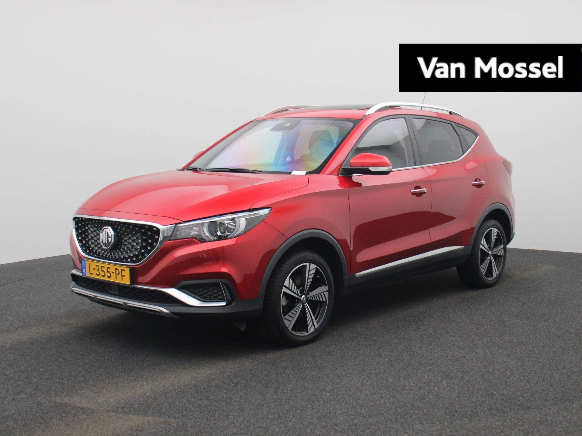 MG ZS EV Luxury 45 kWh | Panoramadak | Leder | Apple Carplay