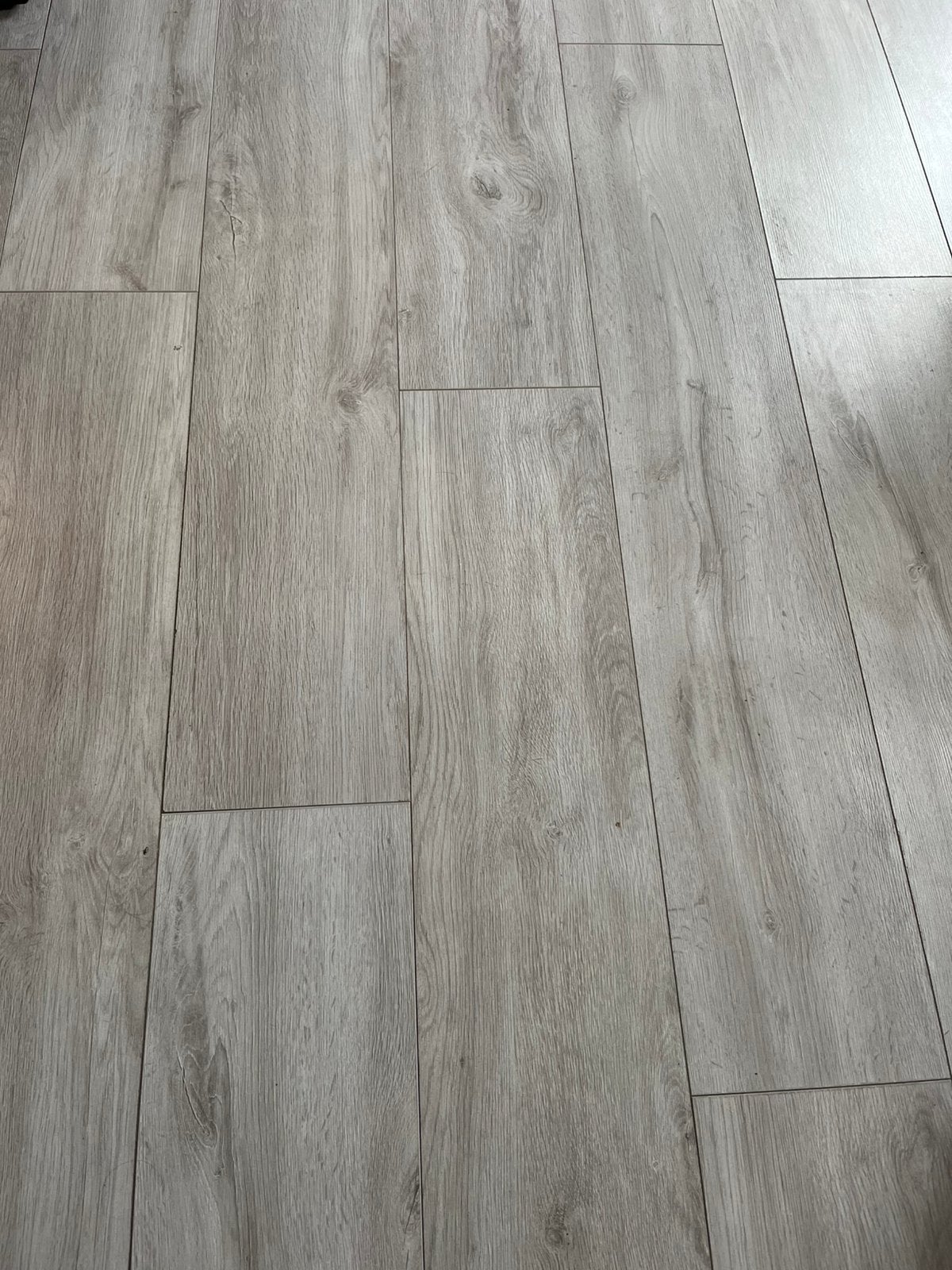 Grijs laminaat, Ophalen, 50 tot 150 cm, Zo goed als nieuw, 10 m² of meer