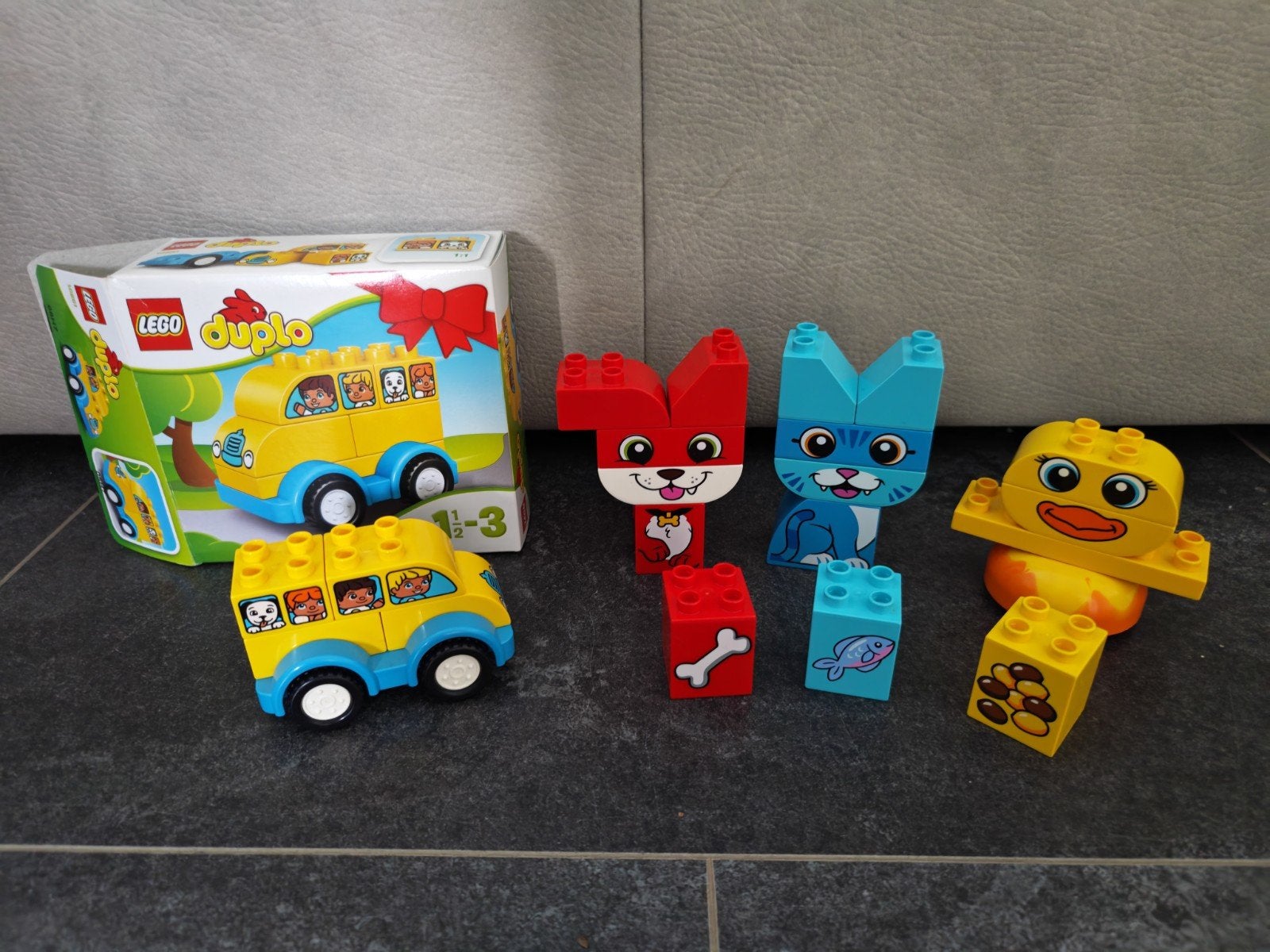 Lego Duplo bus en dierenfiguren (vos, kat, eend), Ophalen of Verzenden, Zo goed als nieuw, Complete set, Duplo