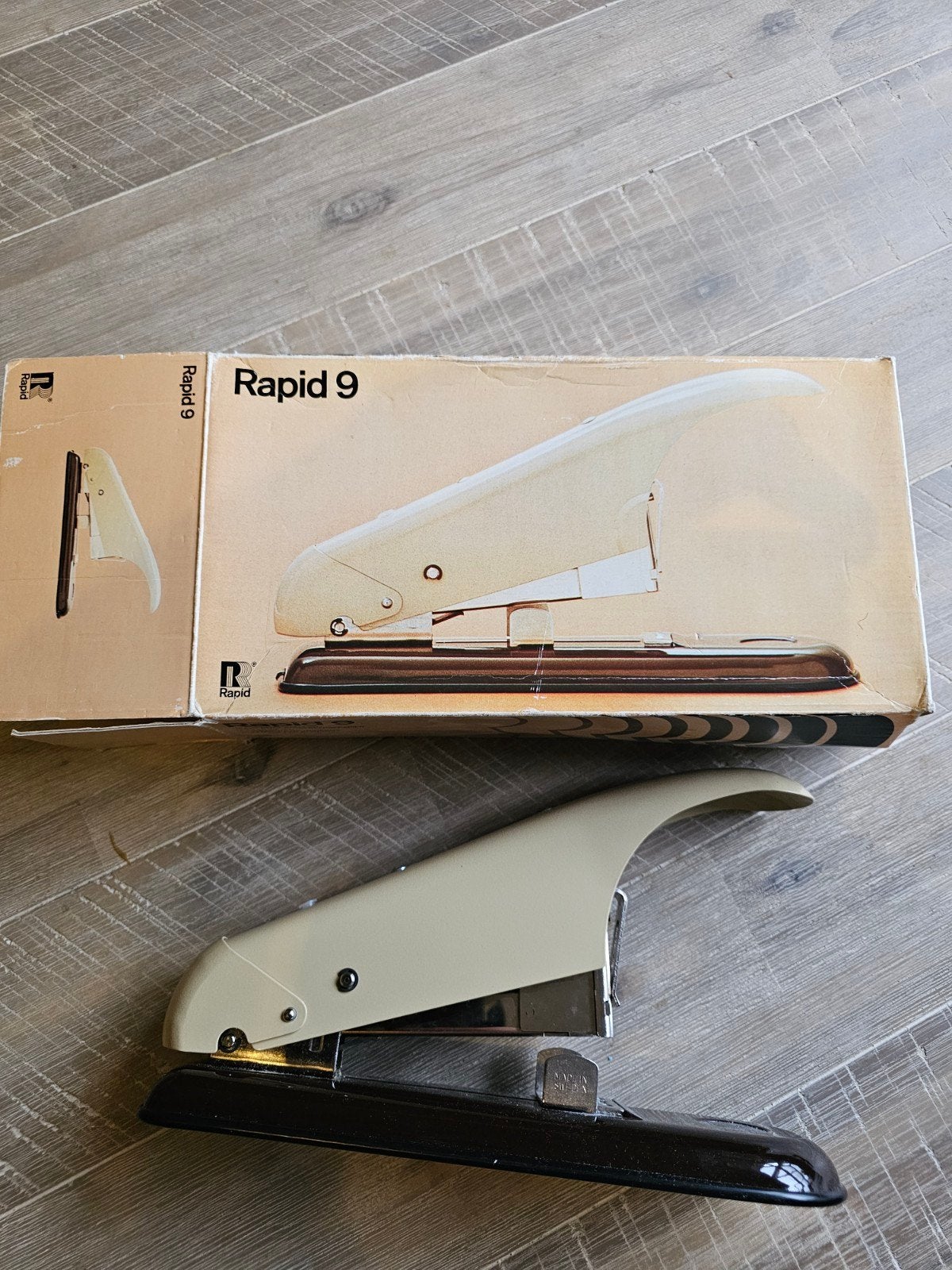 Rapid 9 Nietmachine - Zware Kwaliteit met Nietjes, Diversen, Bureau-accessoires, Ophalen of Verzenden
