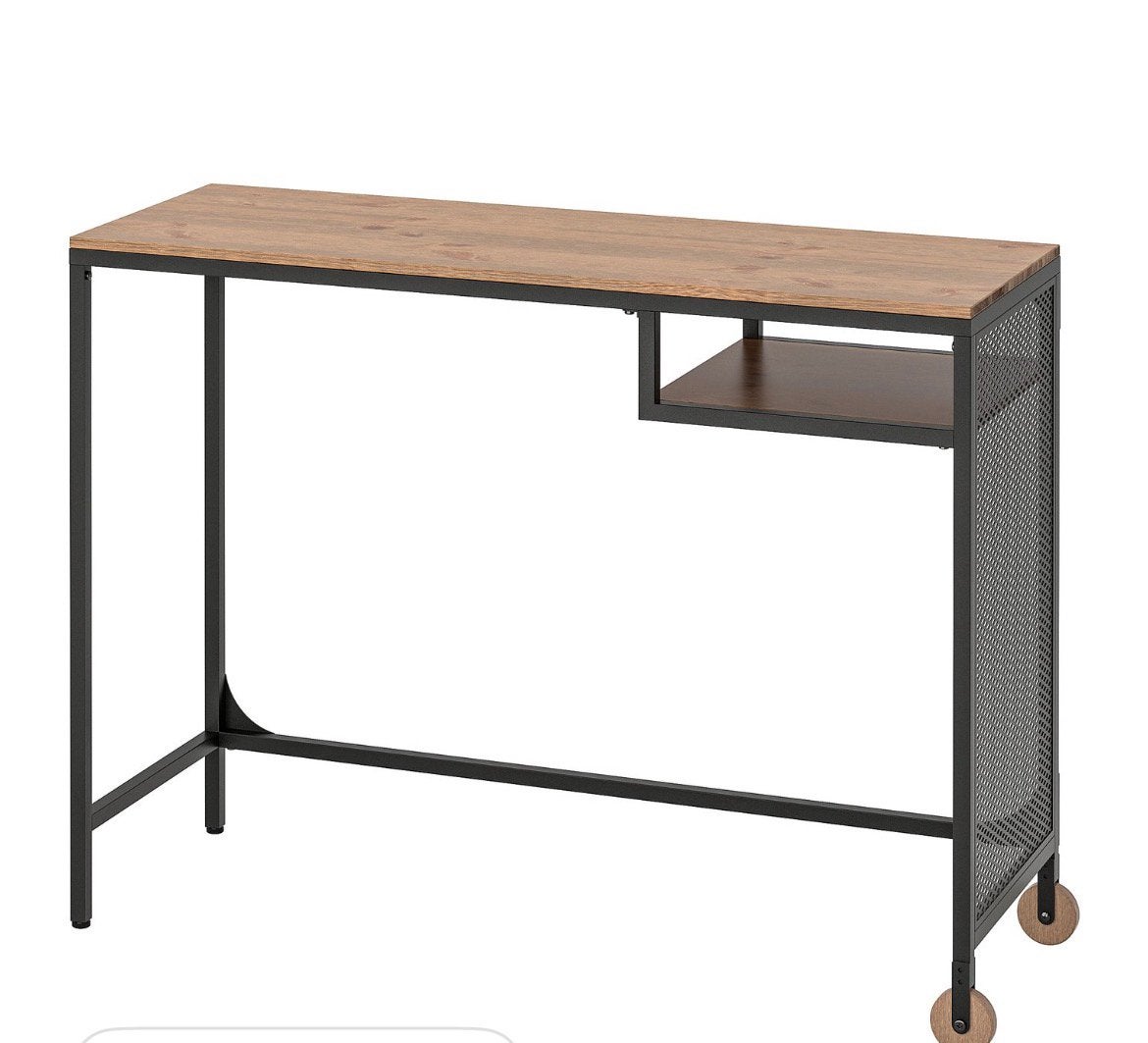 Laptoptafel+bureaustoel van Ikea, Ophalen, In hoogte verstelbaar, Zo goed als nieuw
