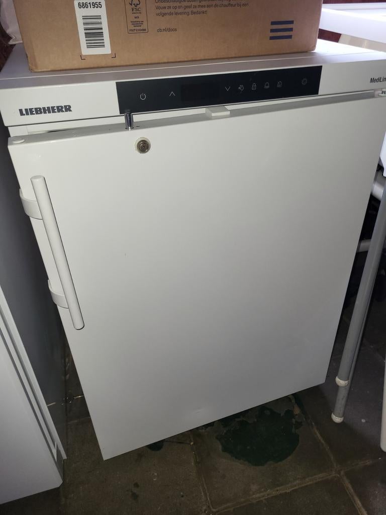 Liebherr mediline, Ophalen