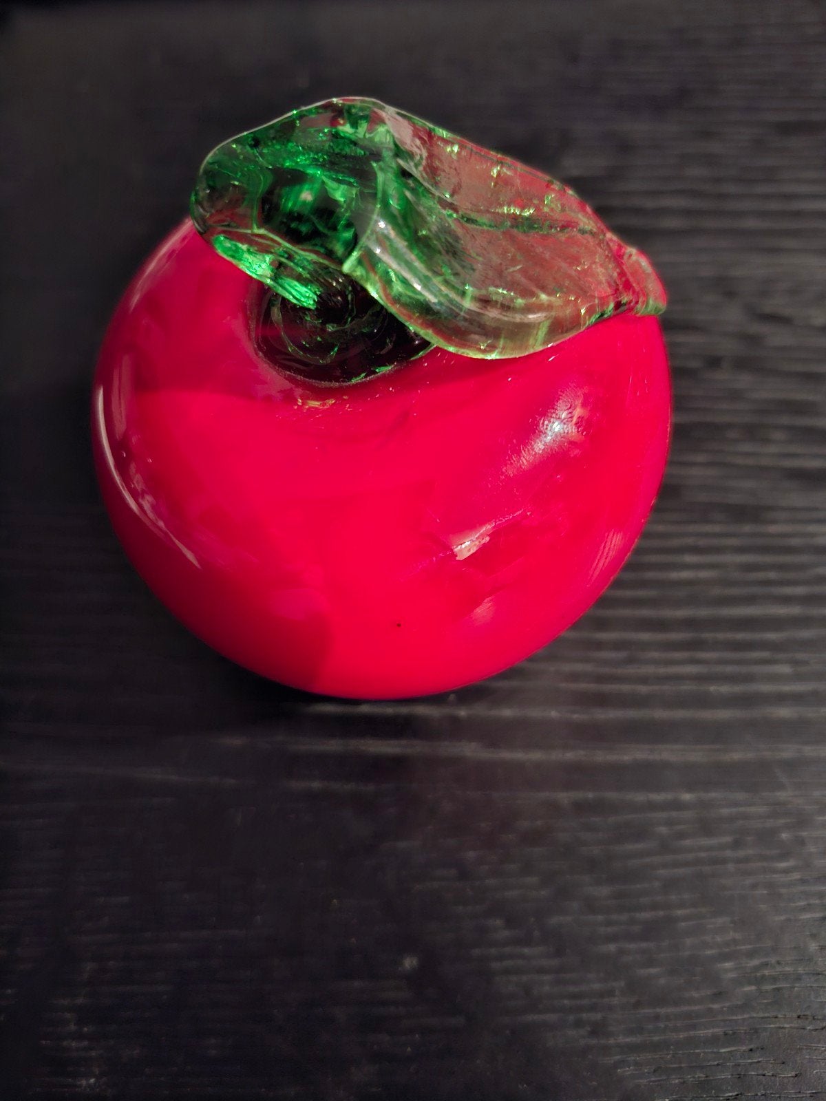 Decoratieve glazen appel - rood met groen blad Murano, Ophalen of Verzenden, Zo goed als nieuw, Rood, Glas