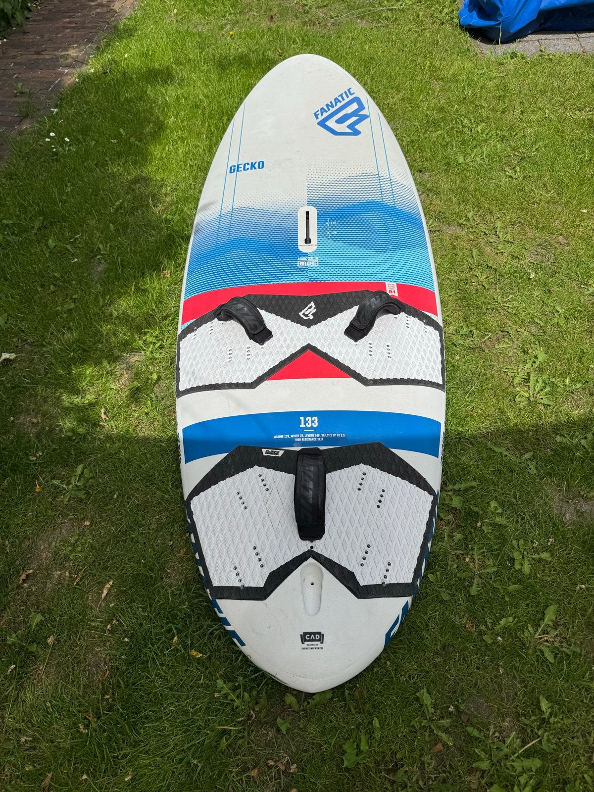 Complete Fanatic Gekko 133L windsurfset met 7.8m2 zeil, Ophalen, 250 tot 300 cm, Gebruikt, Met vin(nen)