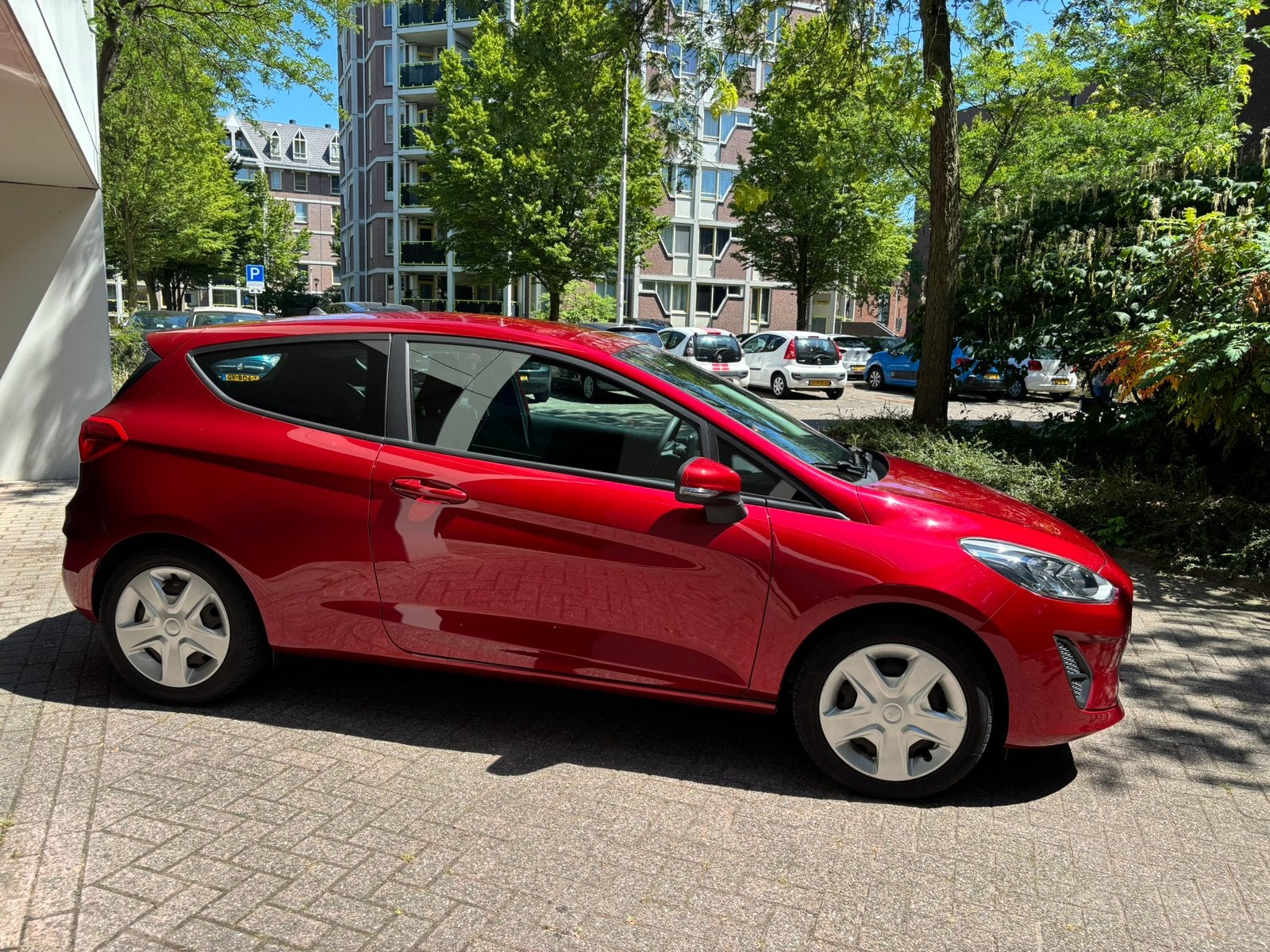 Ford Fiësta 1.1 Trend 85pk 3dr 2018 Rood, Auto's, Voorwielaandrijving, Stof, 40 €/maand, 750 kg
