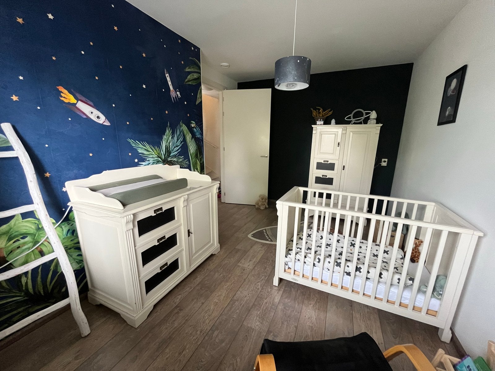 Kibofa babykamer set: kledingkast, commode, ledikant, Ophalen, Zo goed als nieuw, Jongetje of Meisje