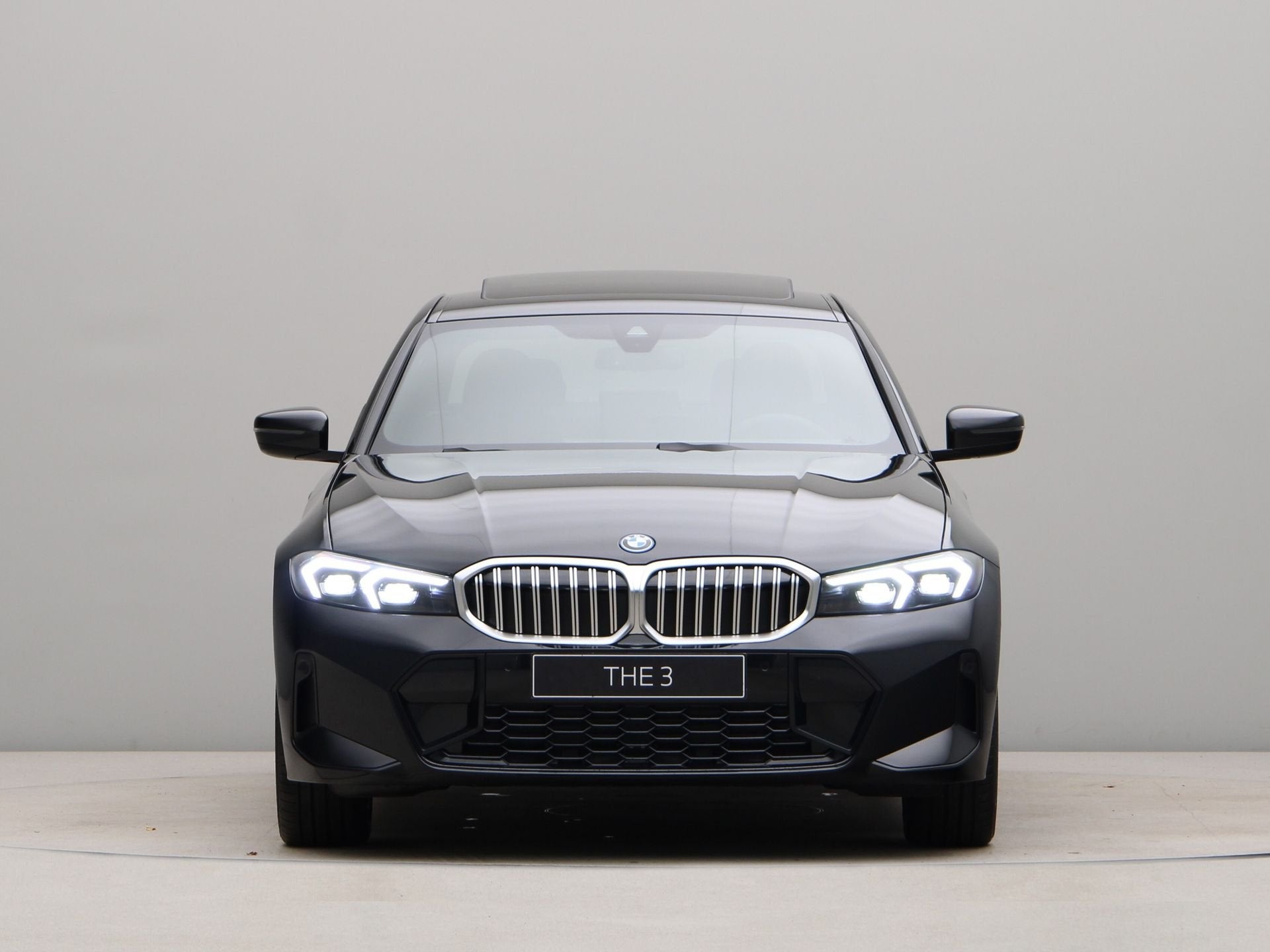 BMW 3 Serie 330e (bj 2025, automaat), Auto's, Automaat, Achterwielaandrijving, 4 cilinders, Met garantie (alle)