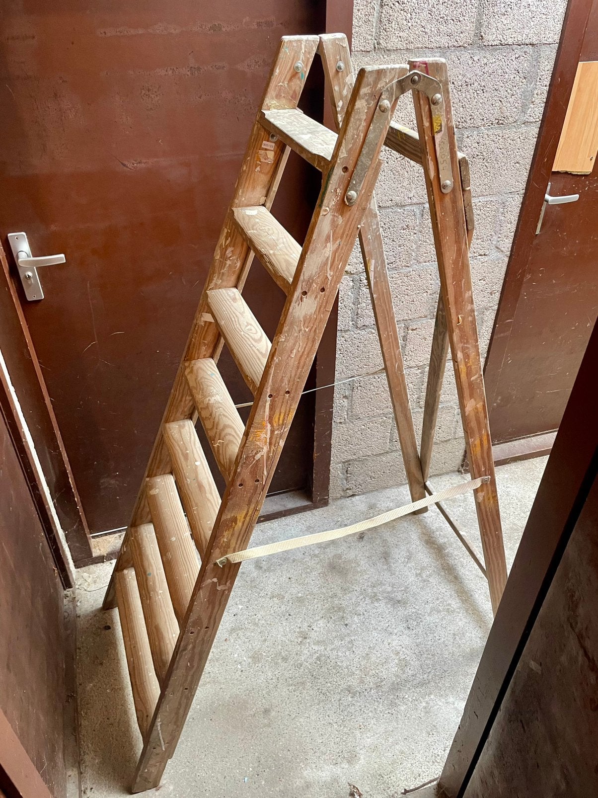 Houten schilderstrap, Doe-het-zelf en Verbouw, Ophalen, Zo goed als nieuw, Trap, Minder dan 2 meter