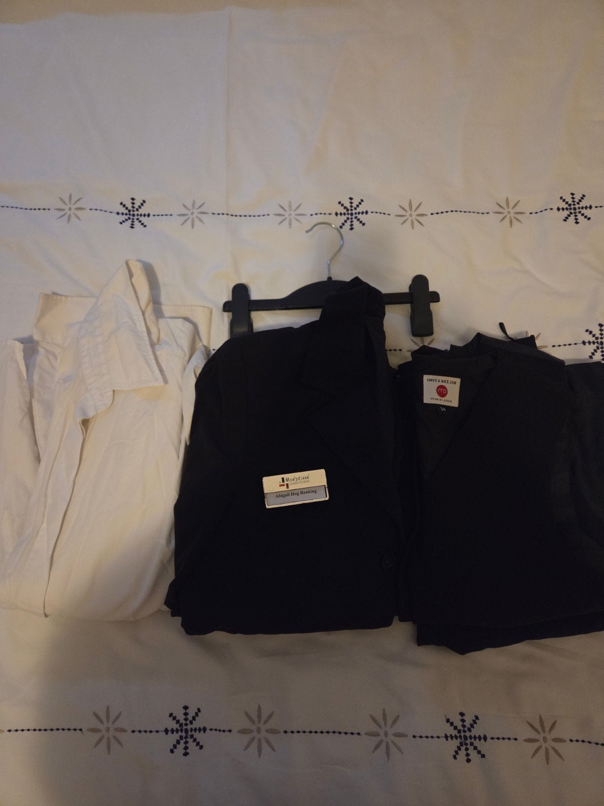 Dames schooluniform (hotelmanagement) van mondriaan. Gratis., Kleding | Dames, Ophalen of Verzenden, Zo goed als nieuw, Maat 34 (XS) of kleiner